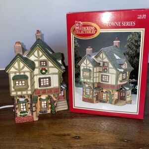 Dickens Collectables Christmas Village House Decor